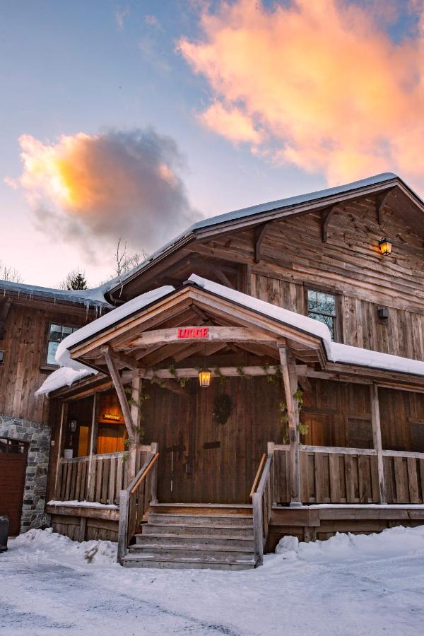 | Seesaw's Lodge