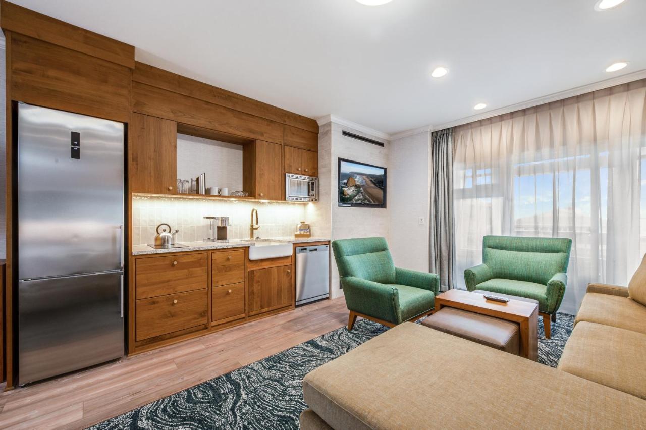 | Hallmark Resort in Cannon Beach