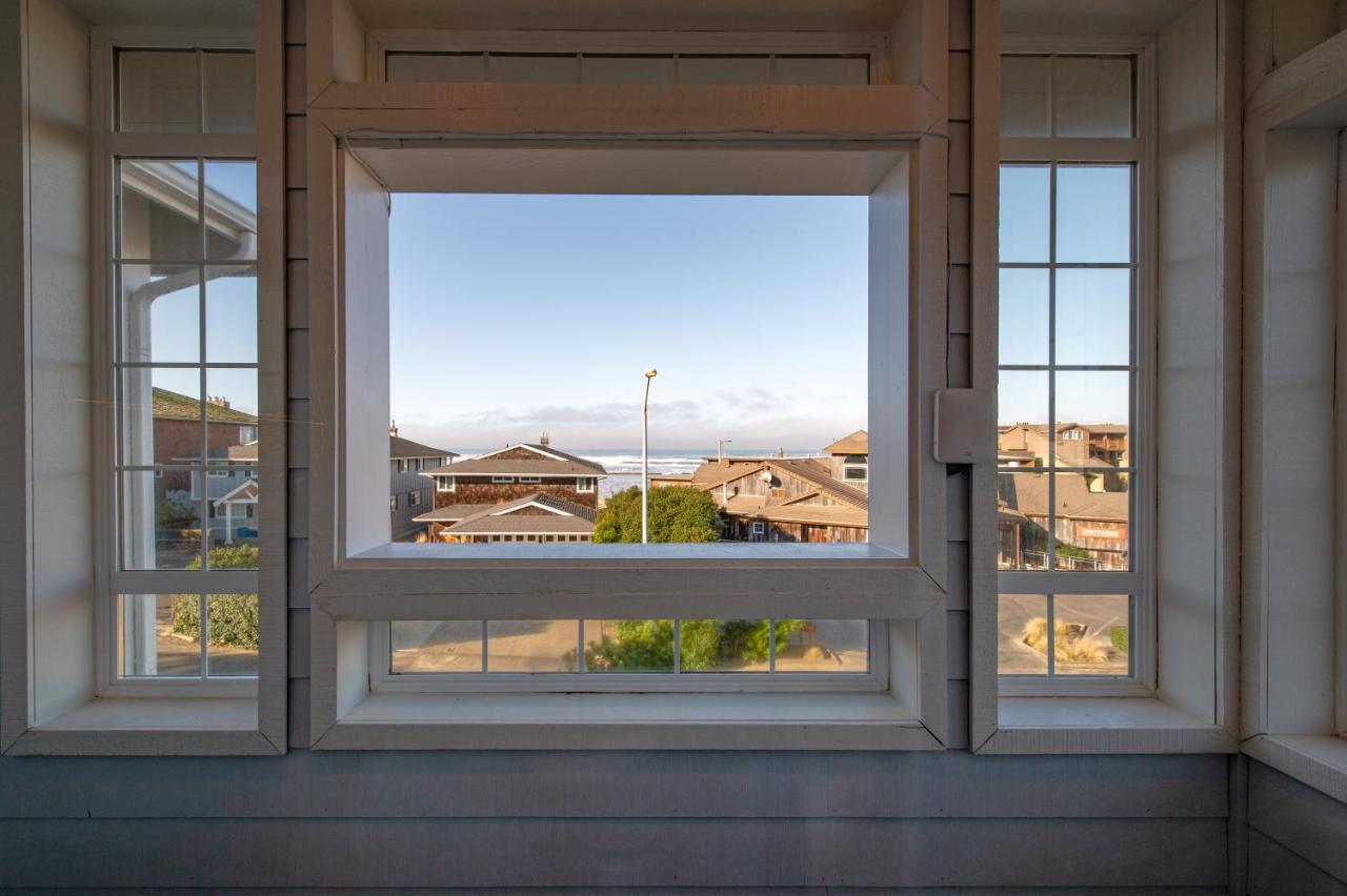 | Hallmark Resort in Cannon Beach