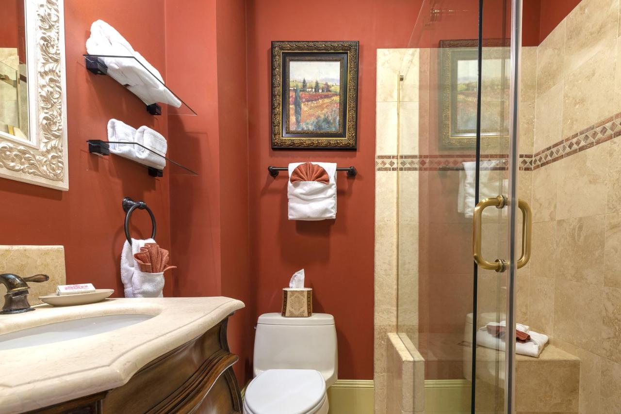  | Cedar House Inn
