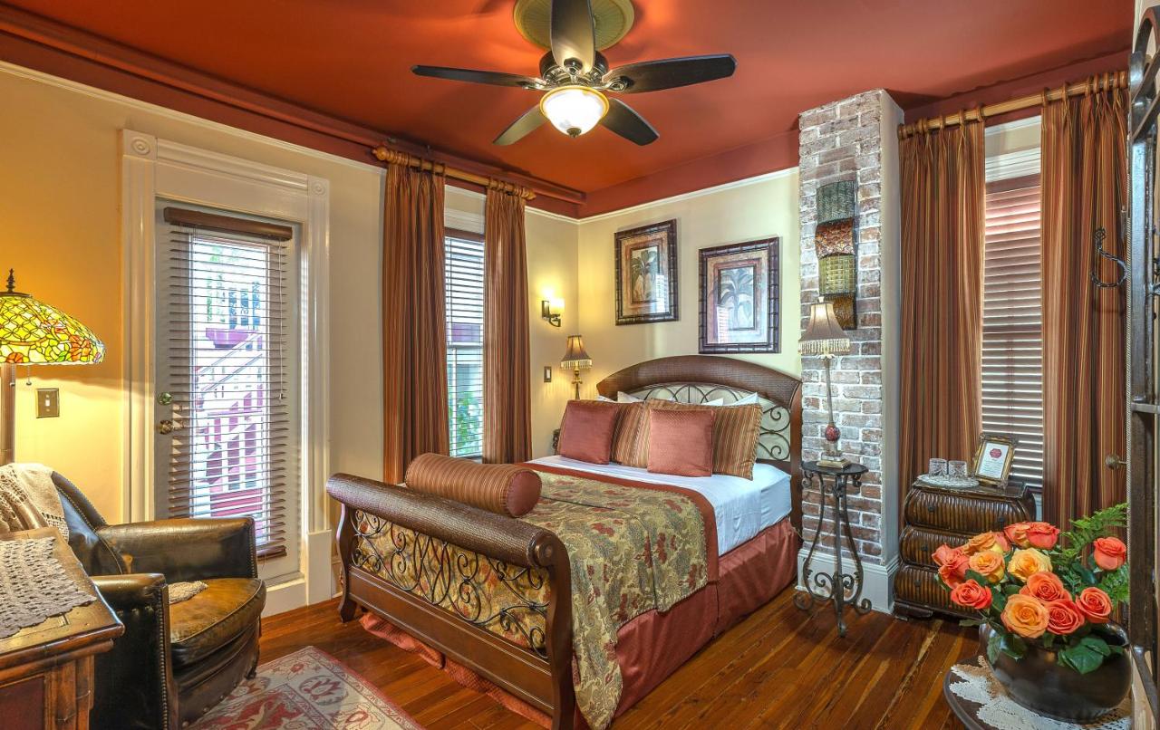  | Cedar House Inn