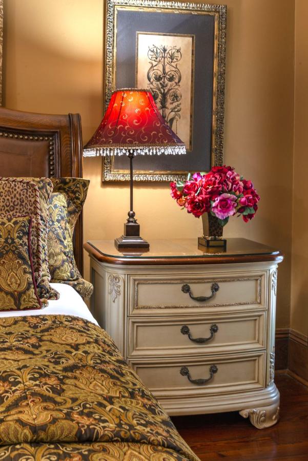  | Cedar House Inn