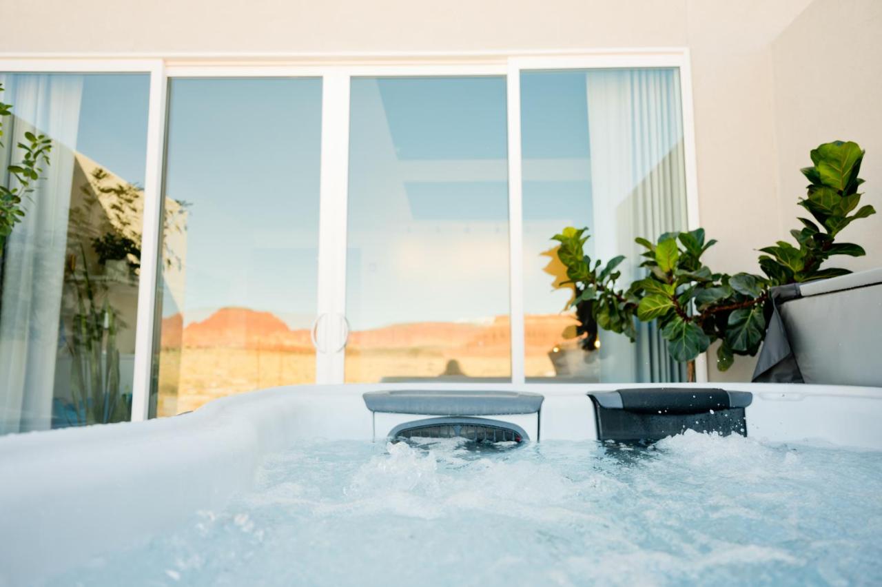 Superior Queen Room at Skyview Hotel