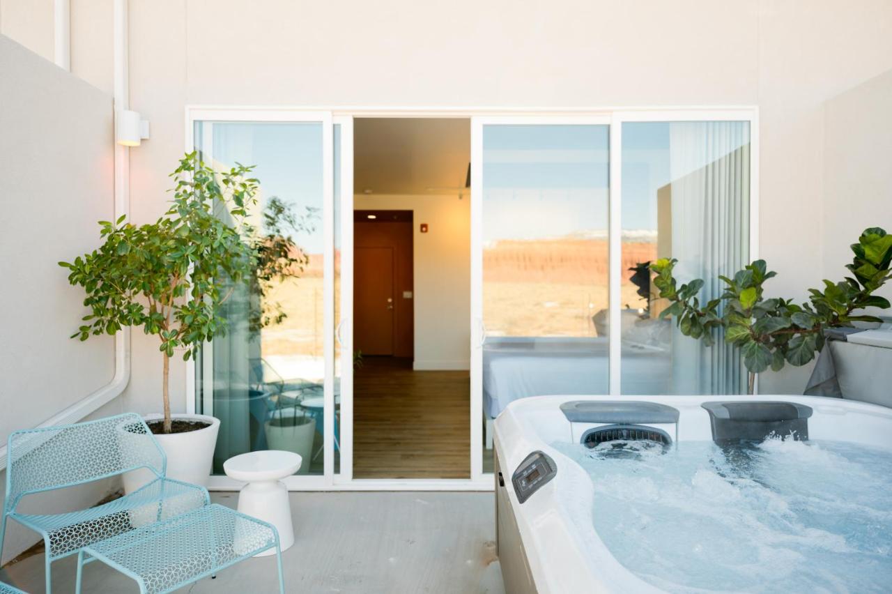 Superior Queen Room at Skyview Hotel