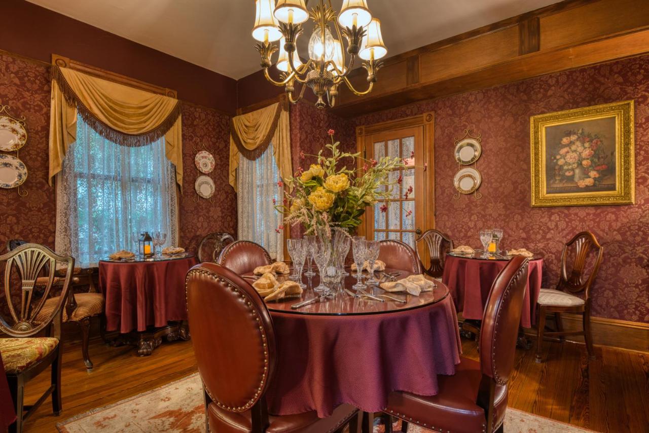  | Cedar House Inn