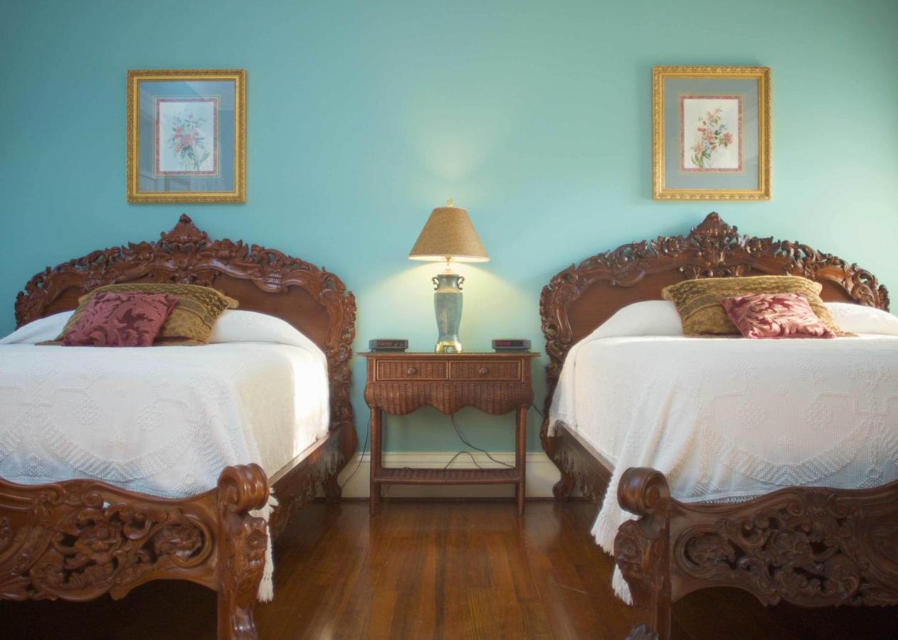  | Lookaway Inn
