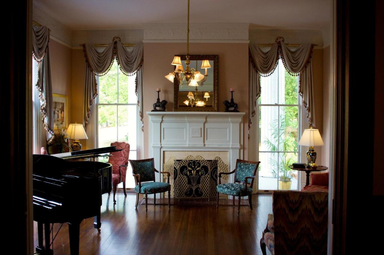  | Lookaway Inn