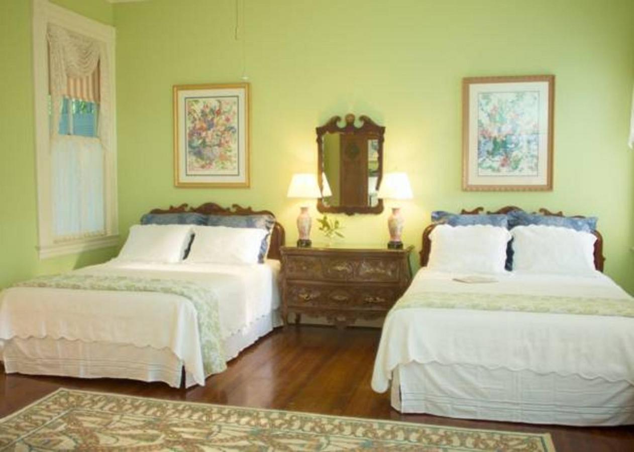  | Lookaway Inn