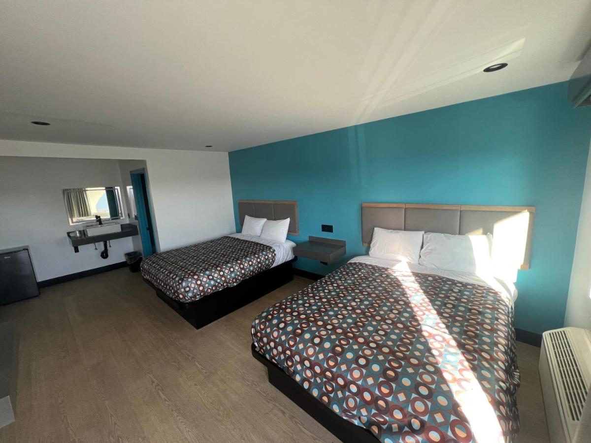| Palm Inn Motel