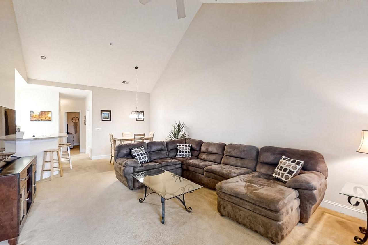  | Windsor Green 302