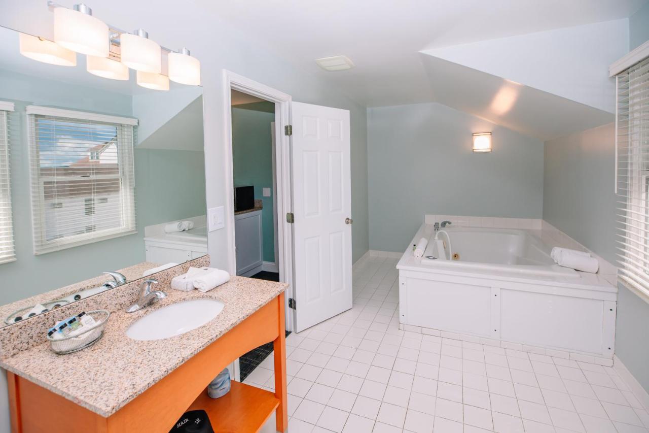 Family Suite at Island House Hotel