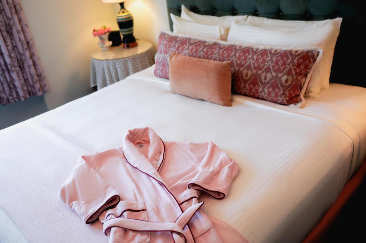 Superior King Room at The Pontchartrain Hotel