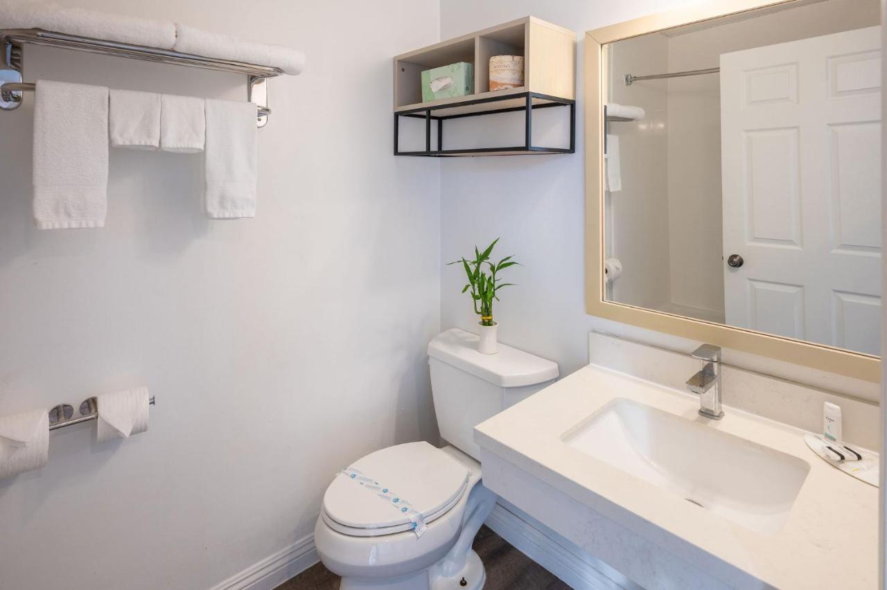 King Studio Suite - Non-Smoking at Ramada Limited Redondo Beach