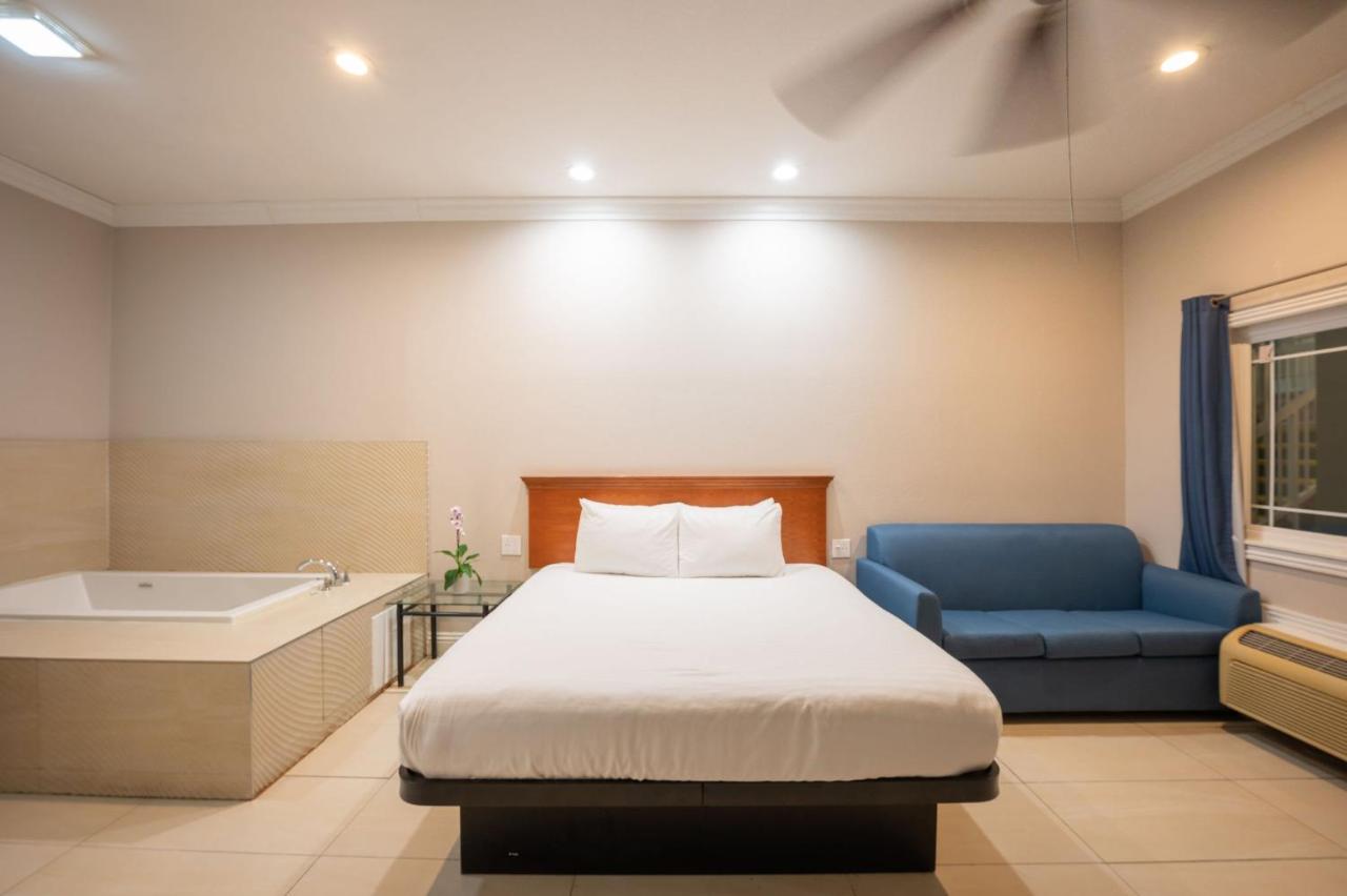 King Studio Suite - Non-Smoking at Ramada Limited Redondo Beach