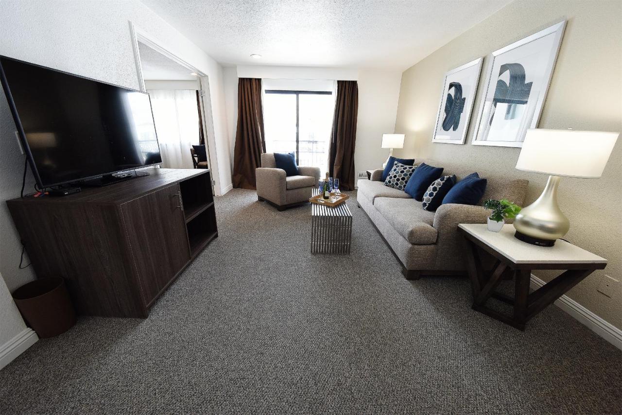 RKS SUPERIOR KING SUITE at Serene Vegas Boutique Hotel