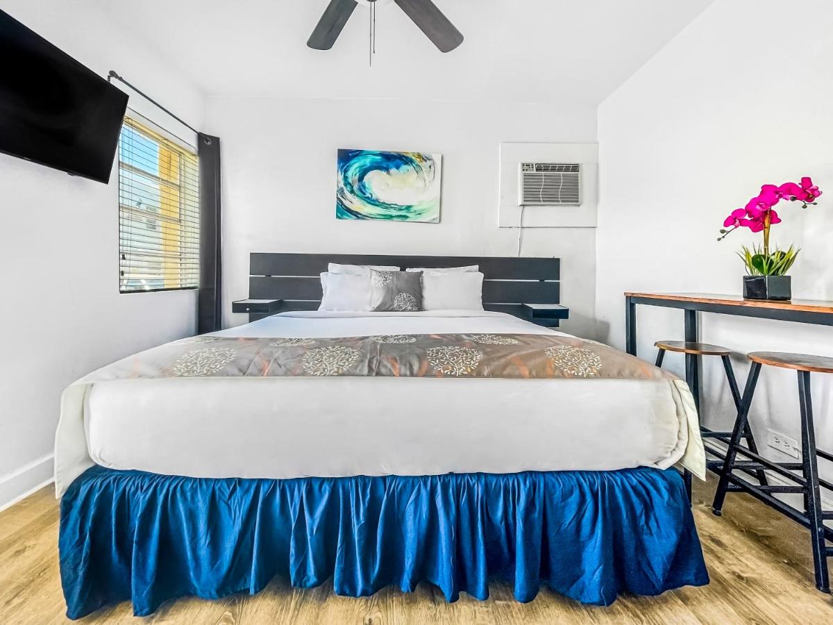 Superior Oceanfront King  at Hollywood Beach Hotels