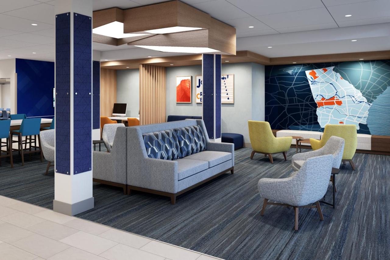 | Holiday Inn Express & Suites - Springdale - Fayetteville Area