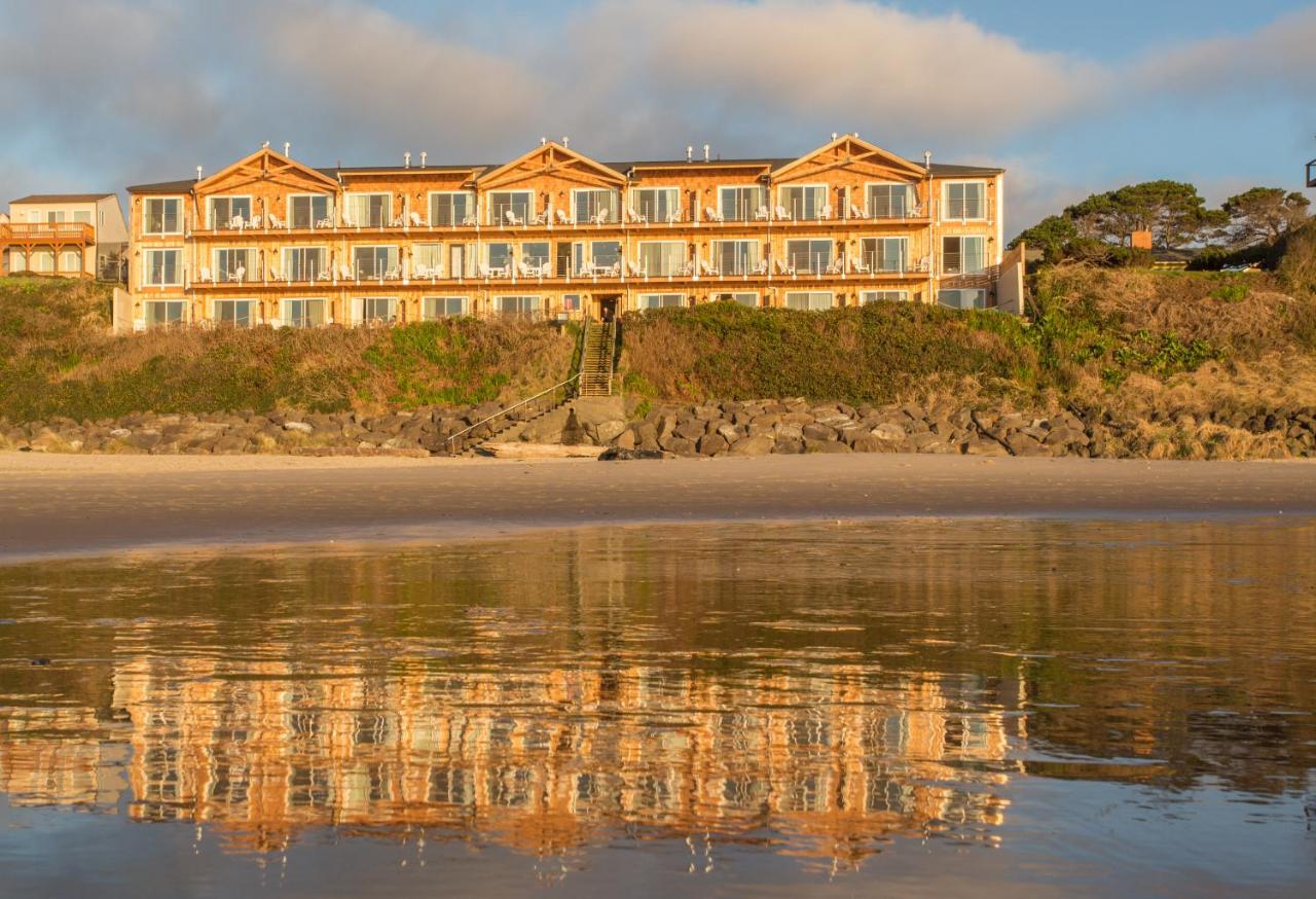 | Pelican Shores Inn