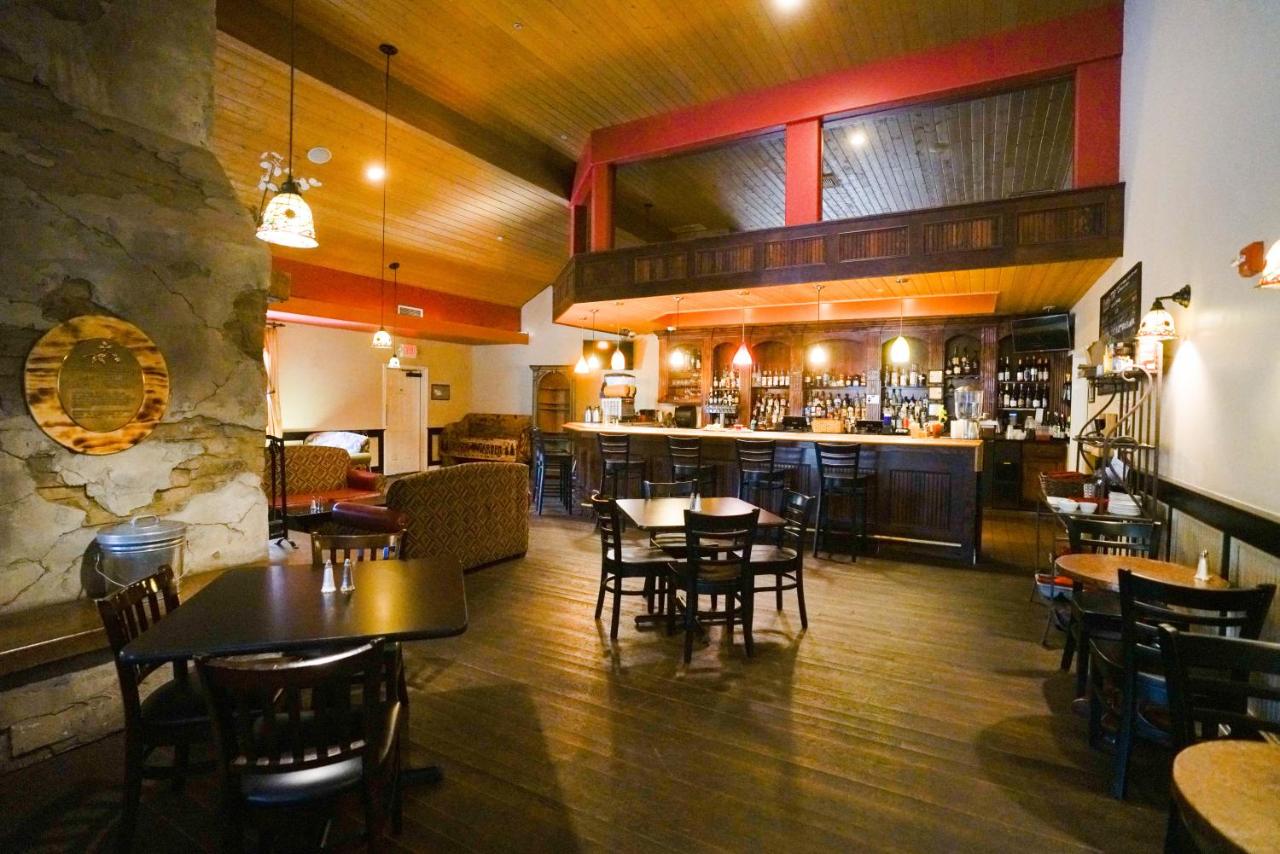 | Oregon Garden Resort