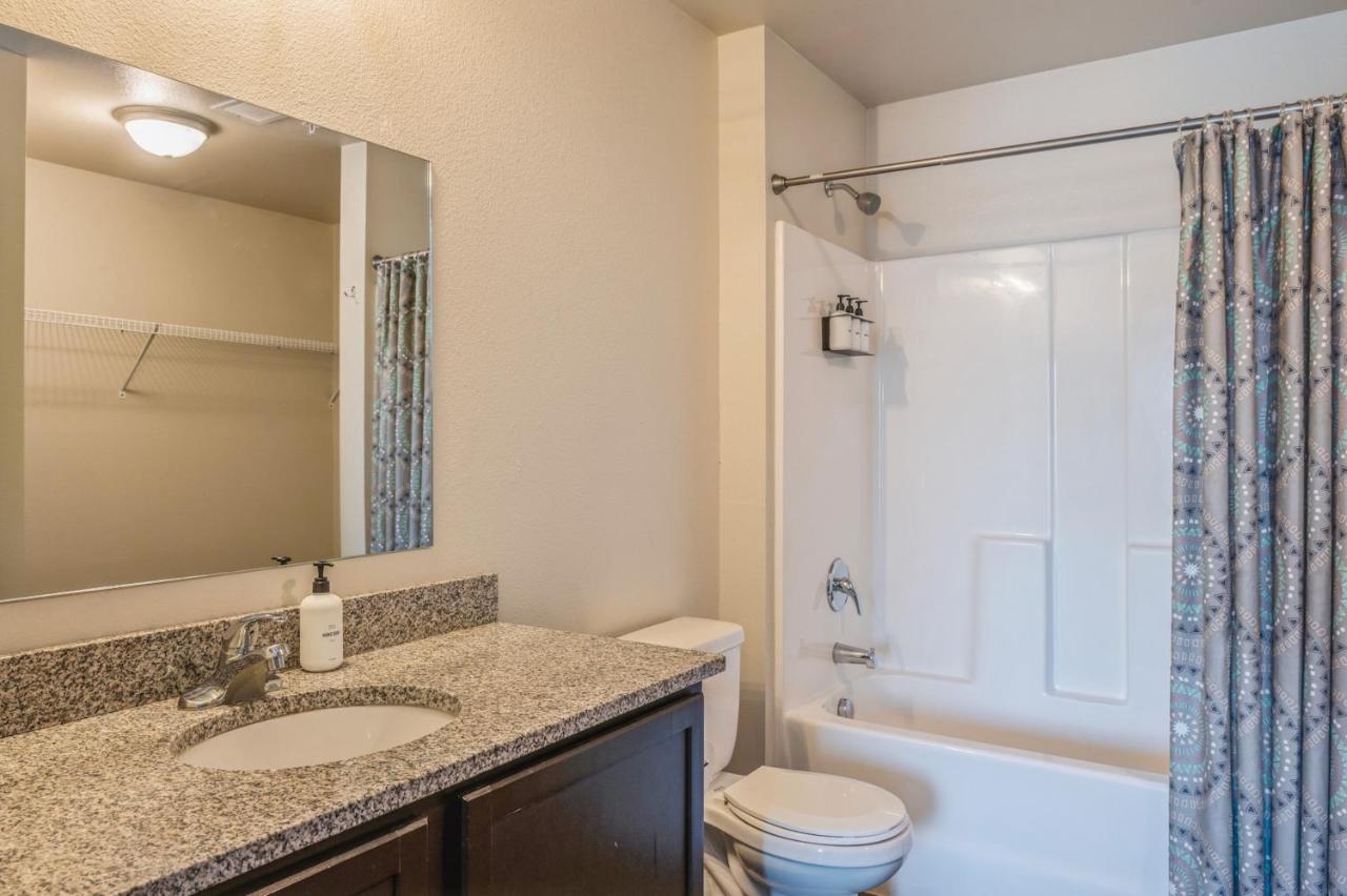 Two-Bedroom Apartment (Self Check-in with Virtual Front Desk) at Kasa University Avenue Minneapolis