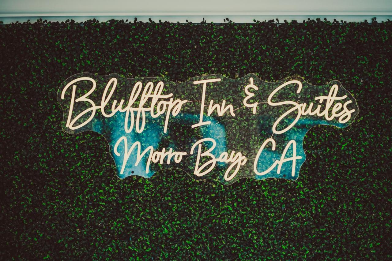 | Blufftop Inn & Suites - Wharf/Restaurant District