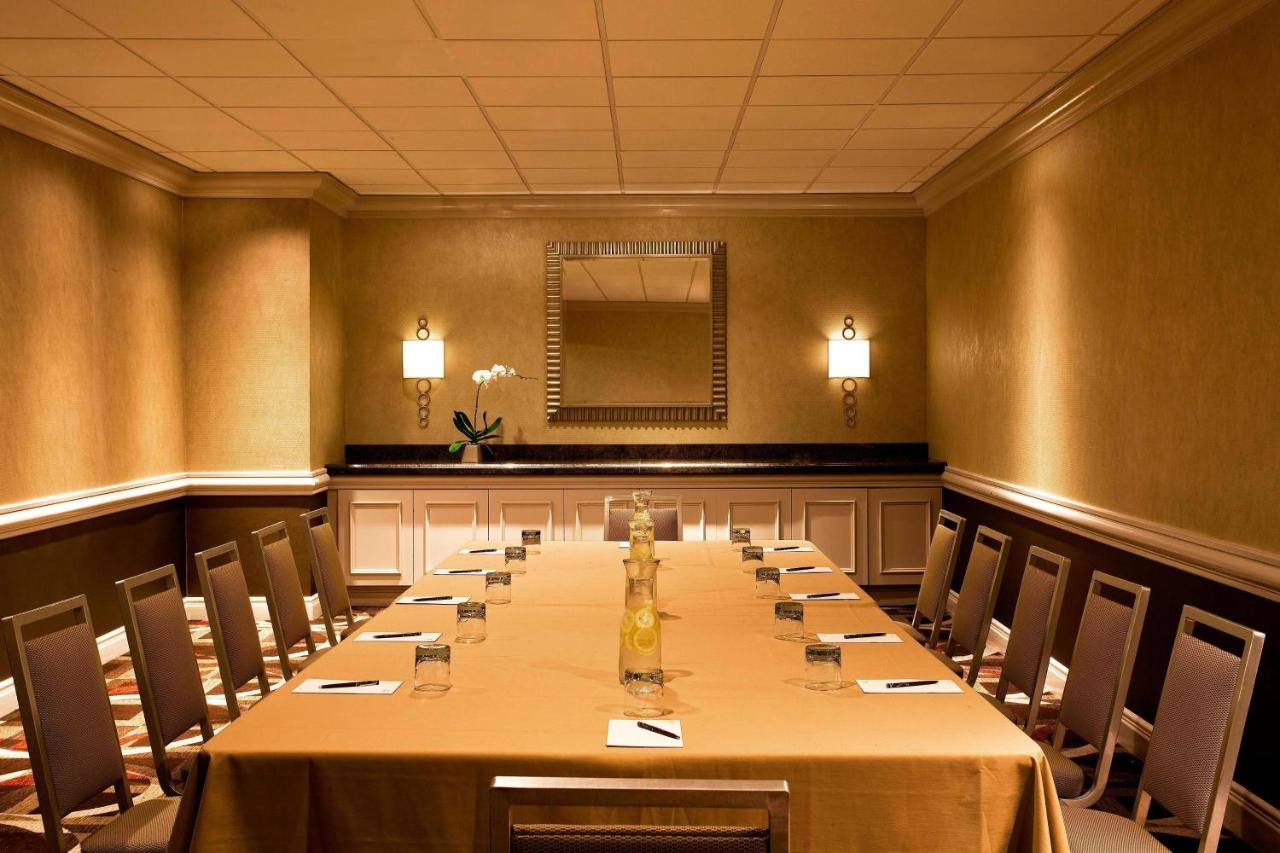 | Sheraton New York Times Square Hotel
