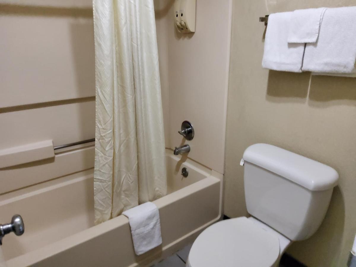 Economy Single Room at Budget Inn