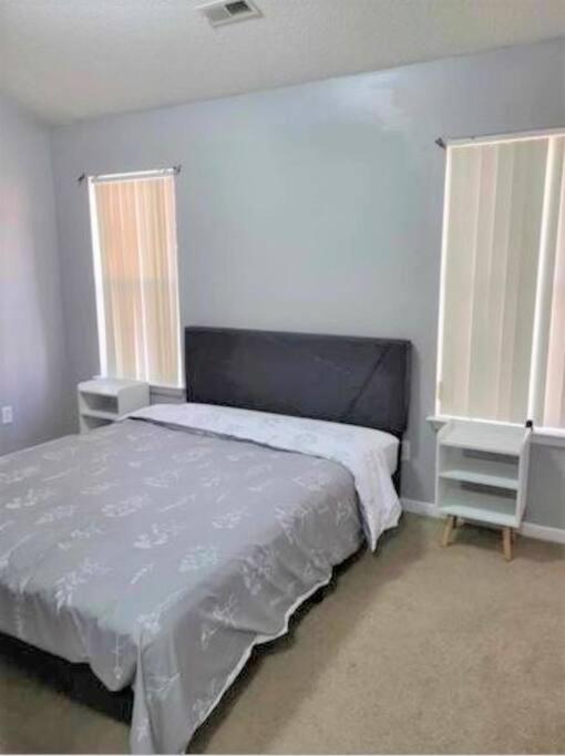 | Cute cottage*Minutes from Uptown