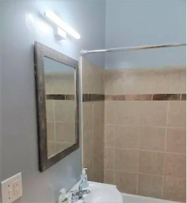  | Unbeatable Location*Close to everything*