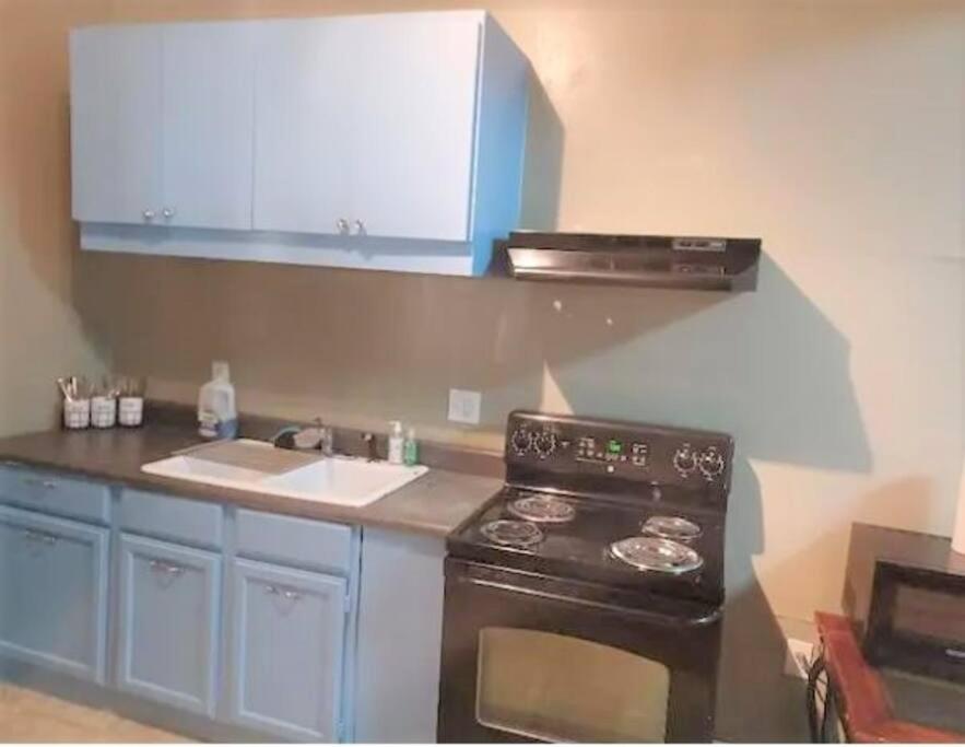  | Unbeatable Location*Close to everything*