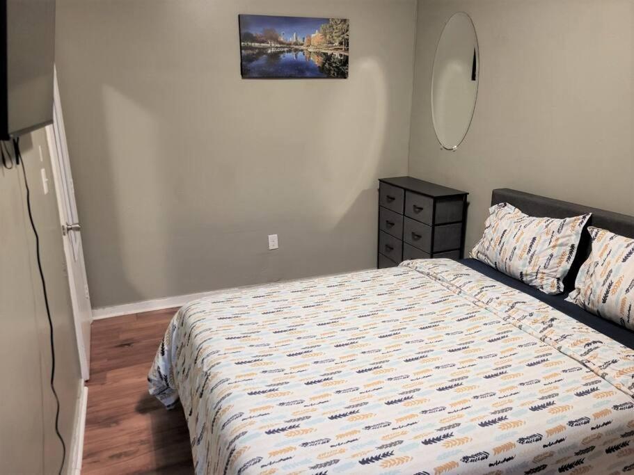  | Unbeatable Location*Close to everything*