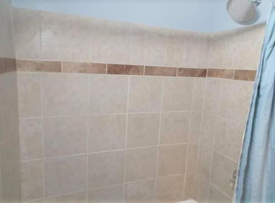  | Unbeatable Location*Close to everything*