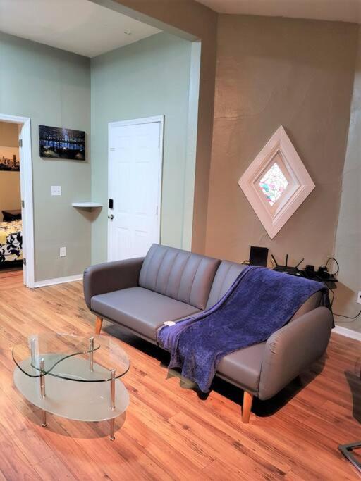  | Unbeatable Location*Close to everything*