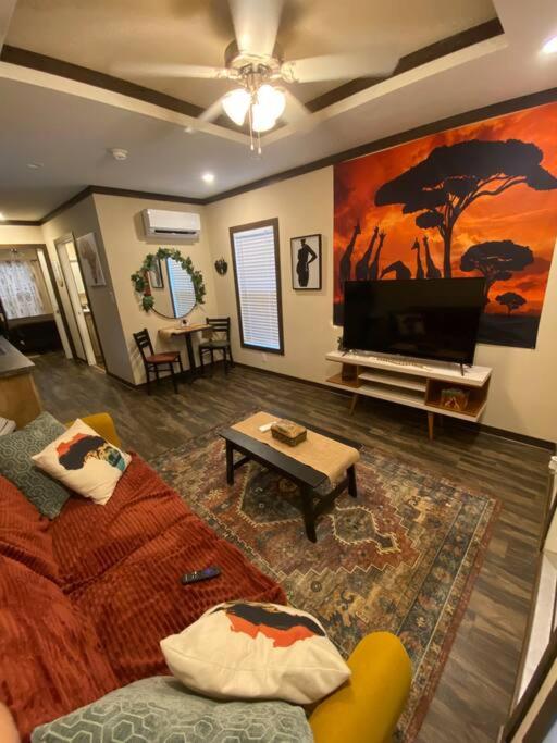 | African Safari Tiny House @ Lake Bastrop