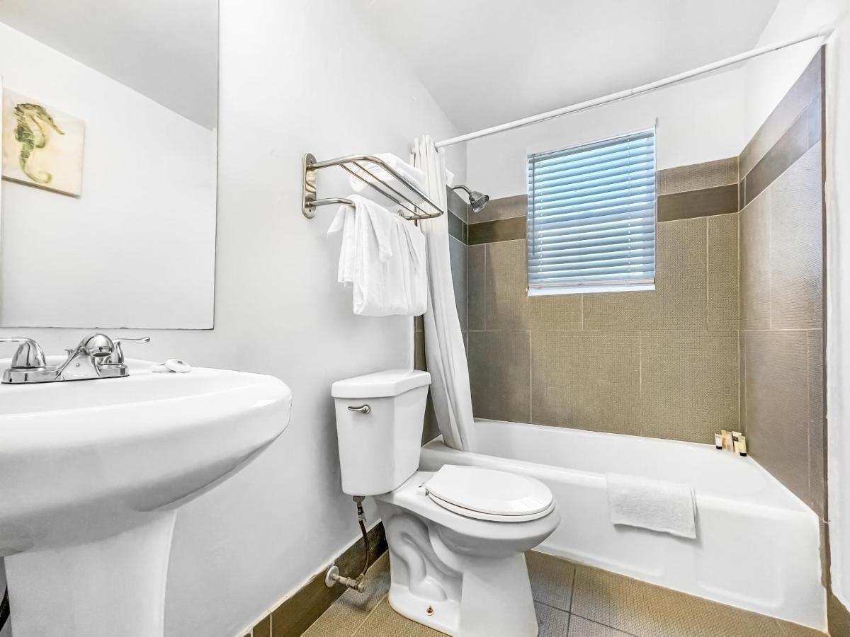 Apartments PRESIDENTIAL family at Hollywood Beach Hotels