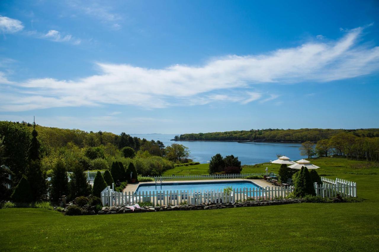 | Strawberry Hill Seaside Inn