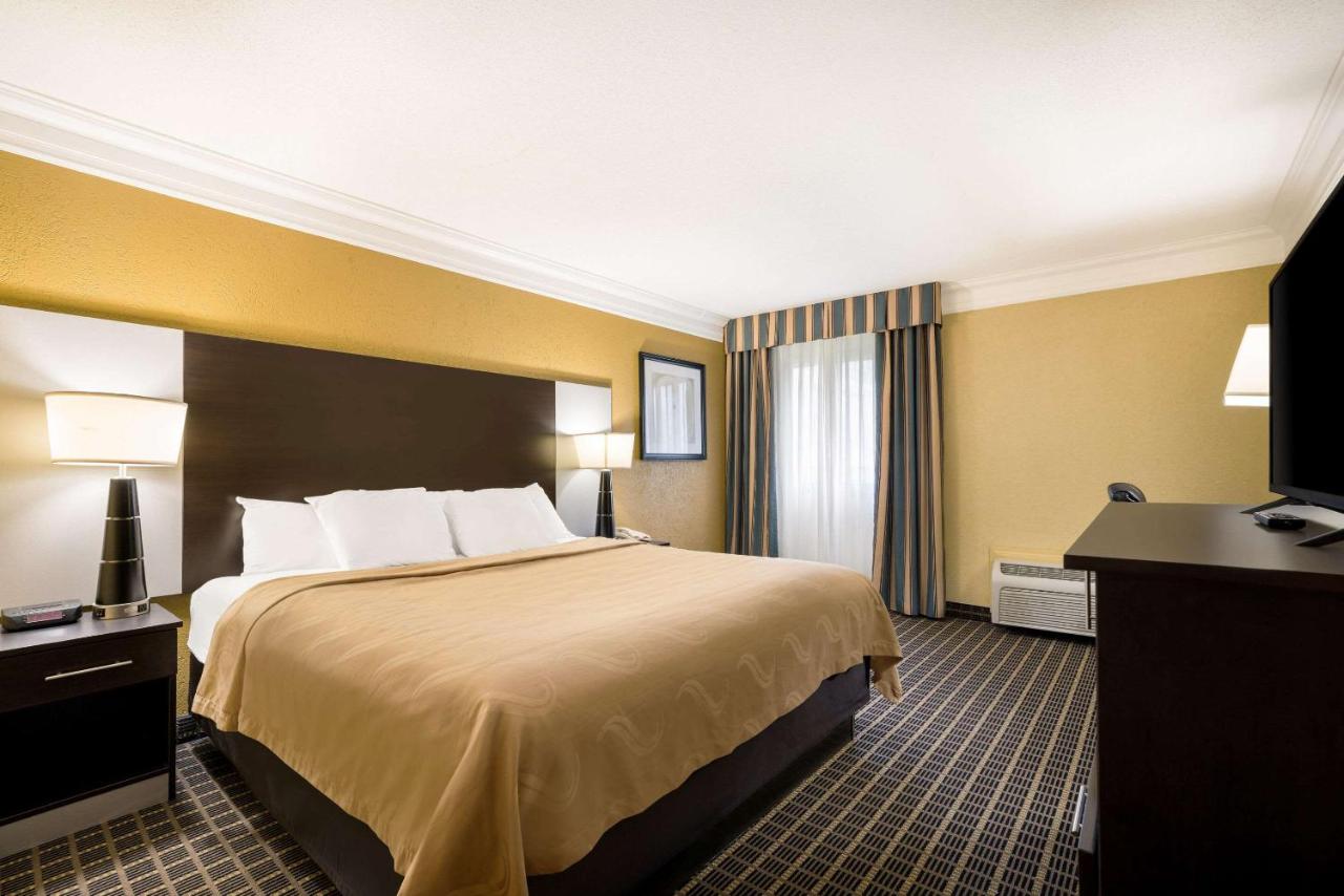  | Quality Inn and Suites Fairgrounds - Syracuse
