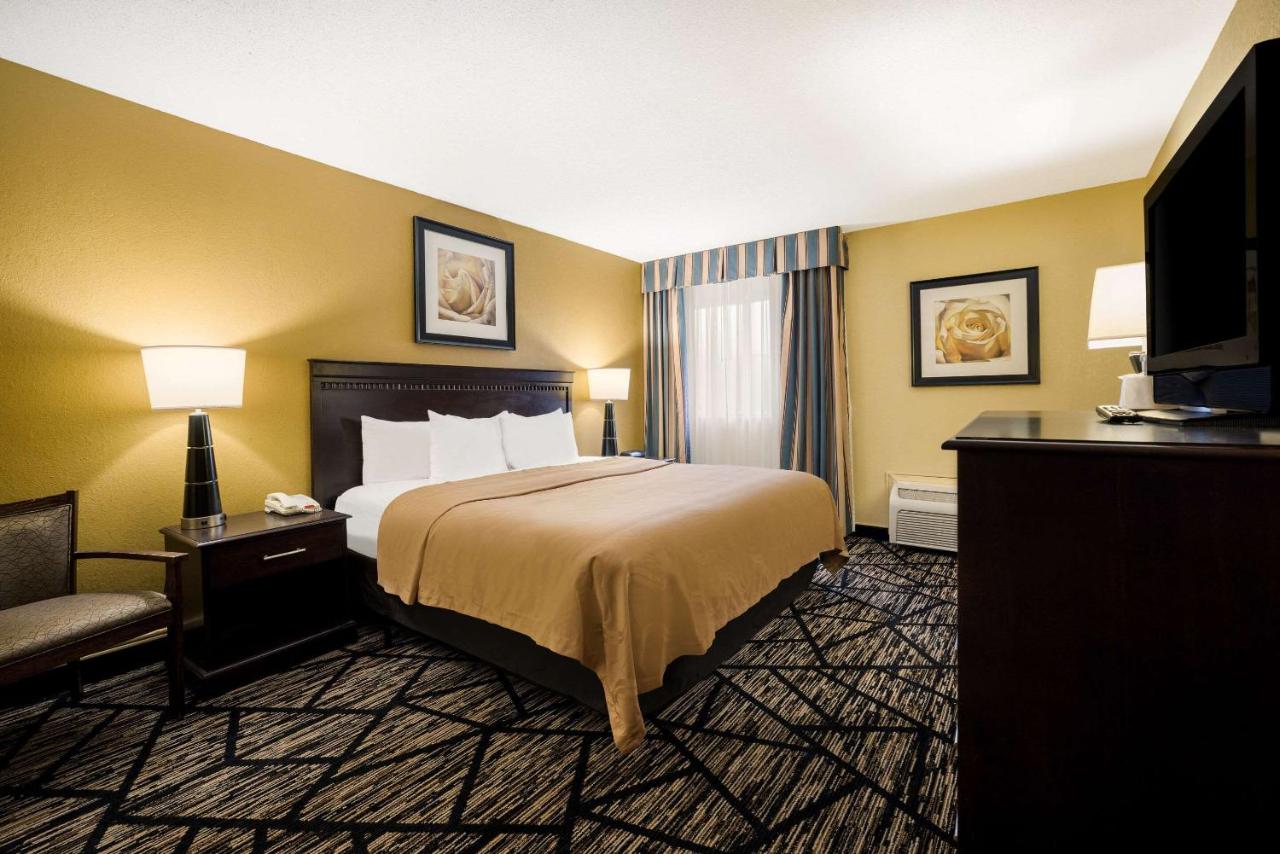  | Quality Inn and Suites Fairgrounds - Syracuse