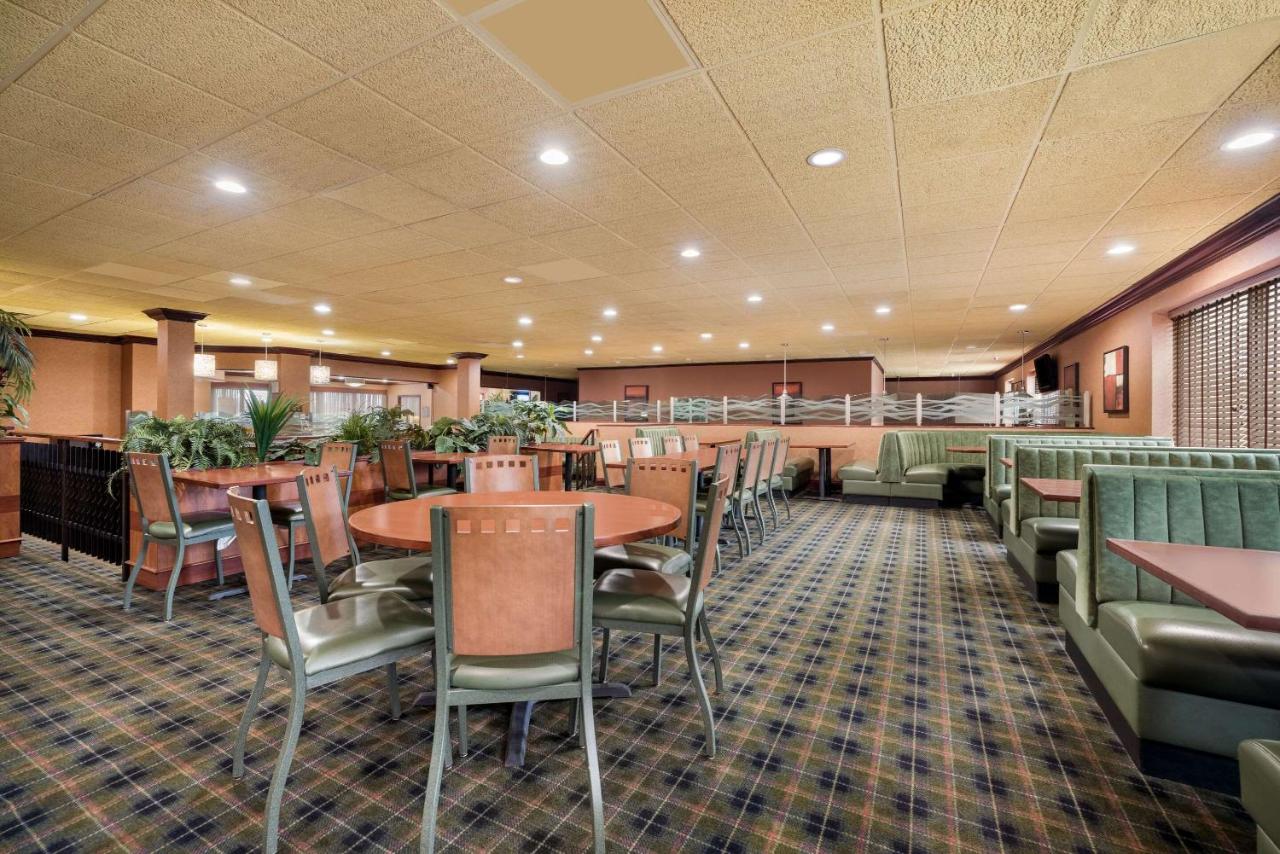  | Quality Inn and Suites Fairgrounds - Syracuse