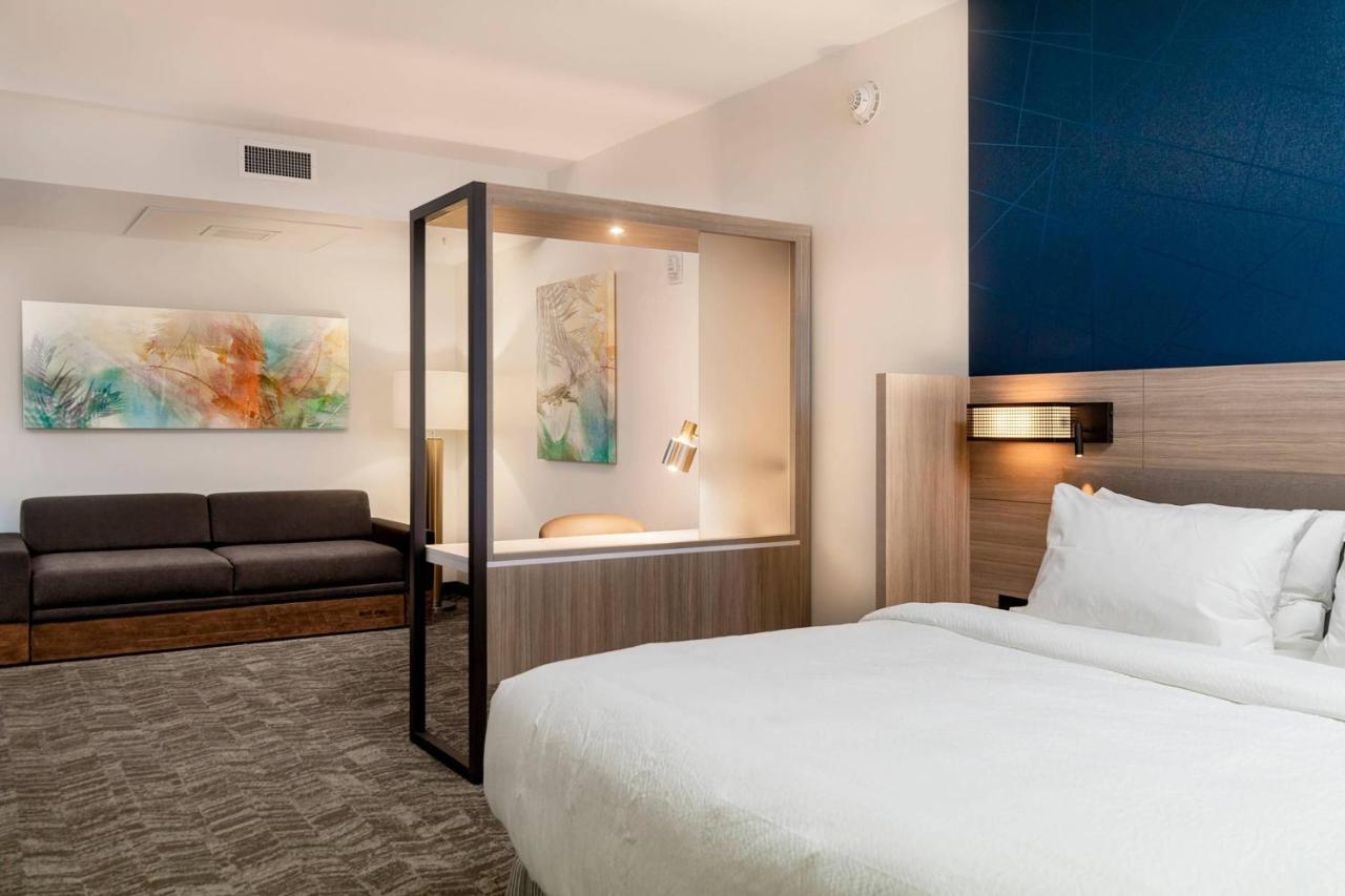 Suite, 1 King, Trundle bed at SpringHill Suites by Marriott Cape Canaveral Cocoa Beach