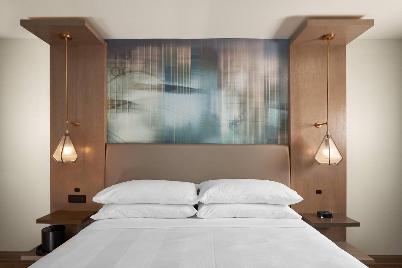 King Room at Orlando Marriott Lake Mary