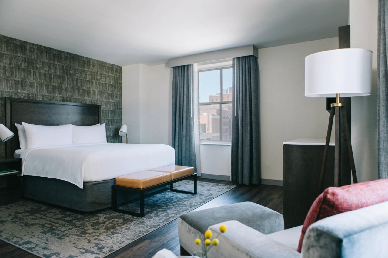 Executive One-Bedroom Suite at Marriott St. Louis Grand