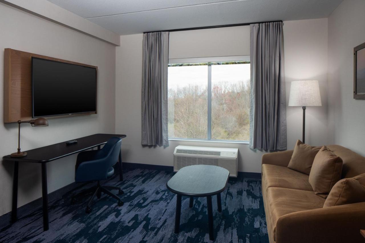 | Fairfield by Marriott Inn & Suites Somerset