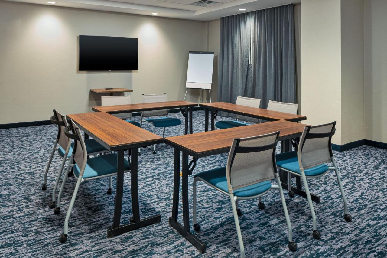 | Fairfield by Marriott Inn & Suites Somerset
