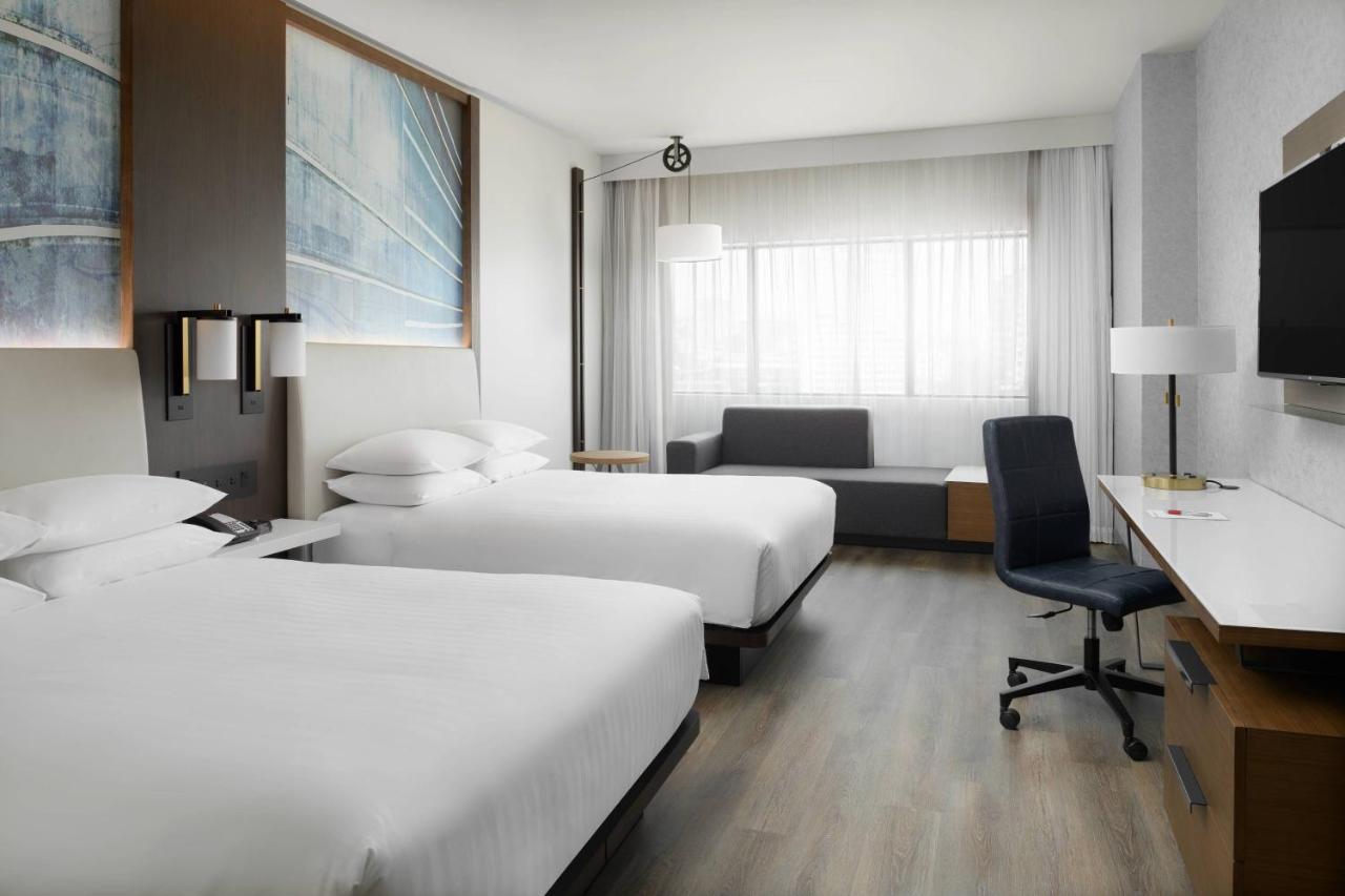 Guest room, 2 Queen at Marriott Tacoma Downtown