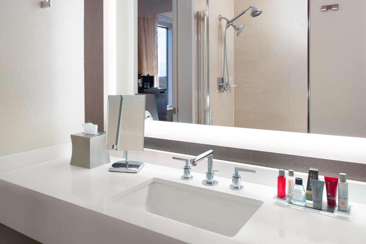 King or Double Room with City View at Augusta Marriott at the Convention Center
