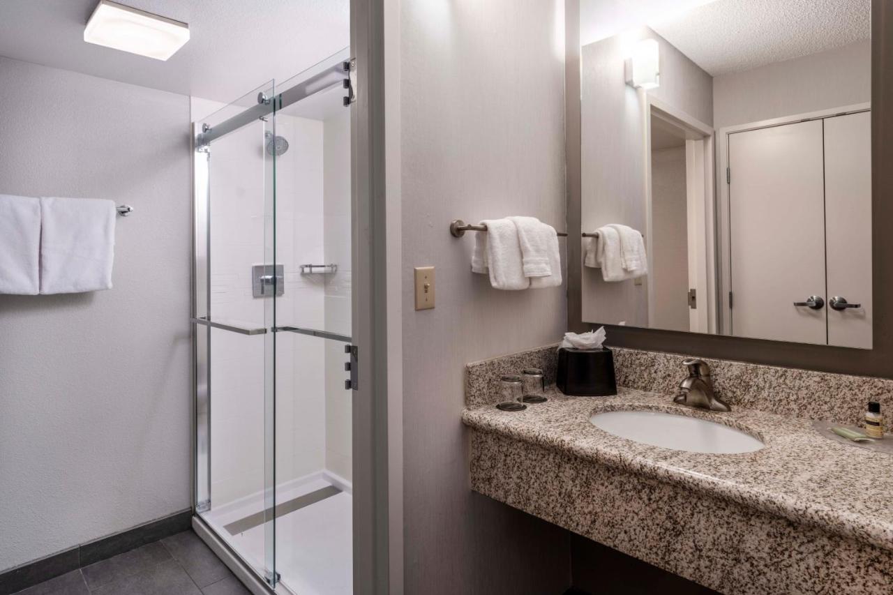 | Courtyard Denver Southwest/Lakewood
