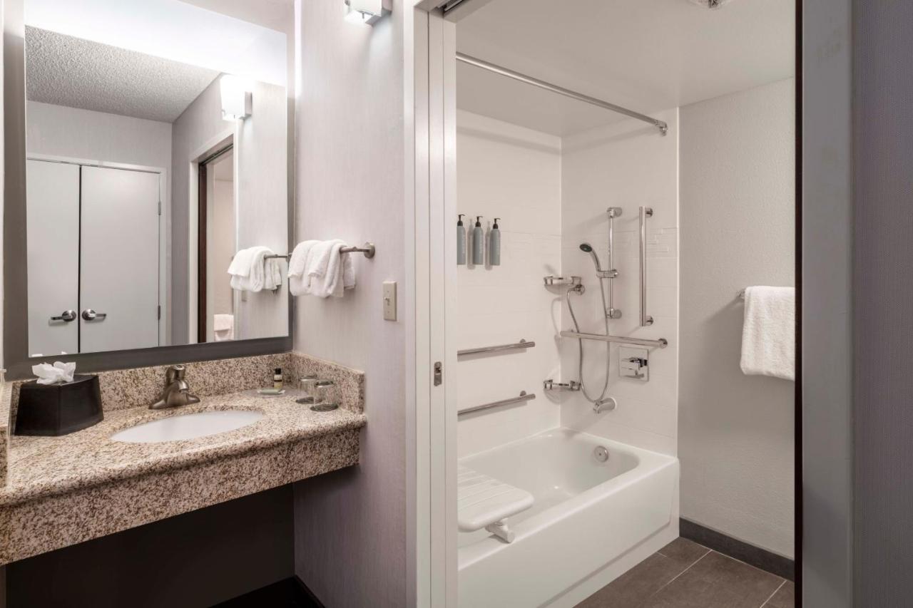 | Courtyard Denver Southwest/Lakewood