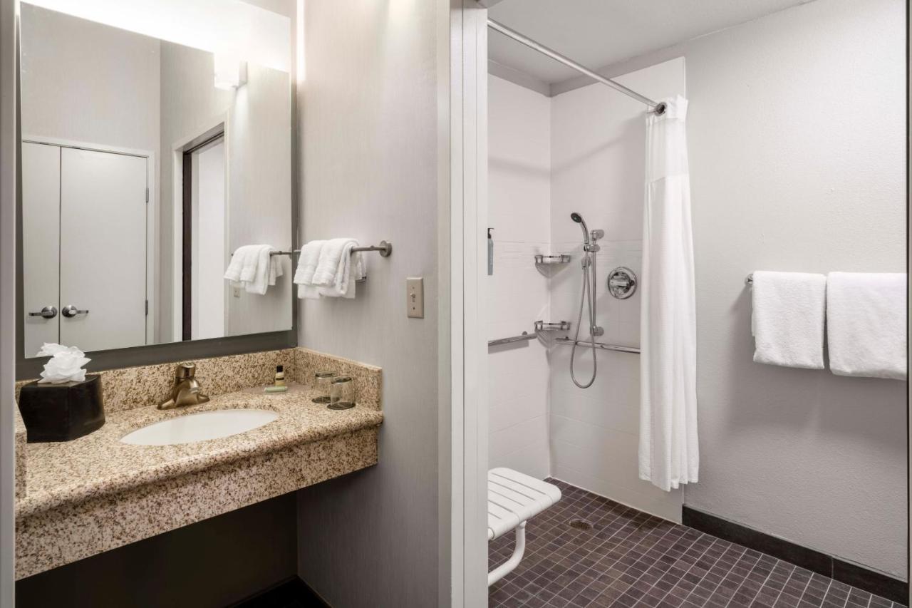 | Courtyard Denver Southwest/Lakewood