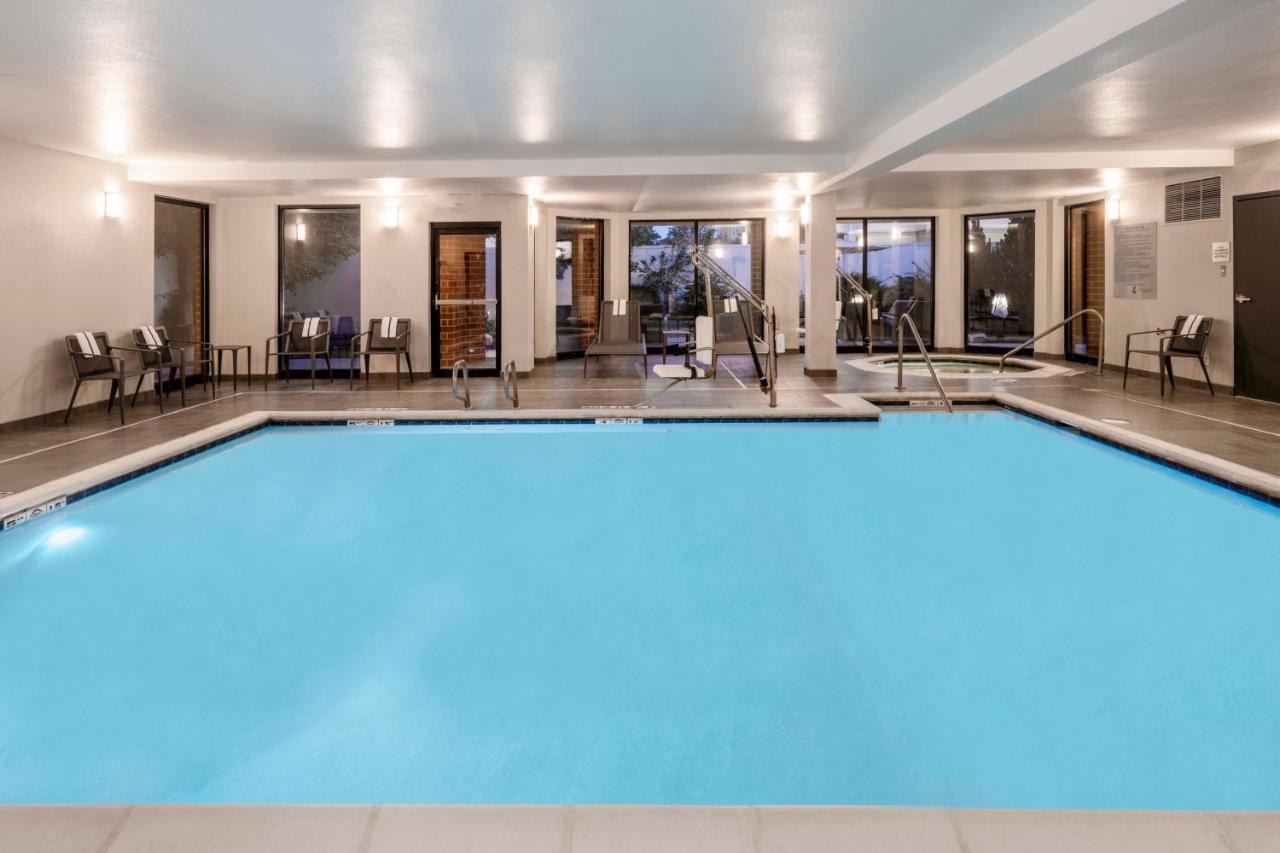 | Courtyard Denver Southwest/Lakewood